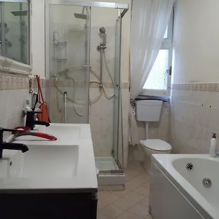 Primo Grattacielo Citra010025 Lt 4283 Apartamento Génova